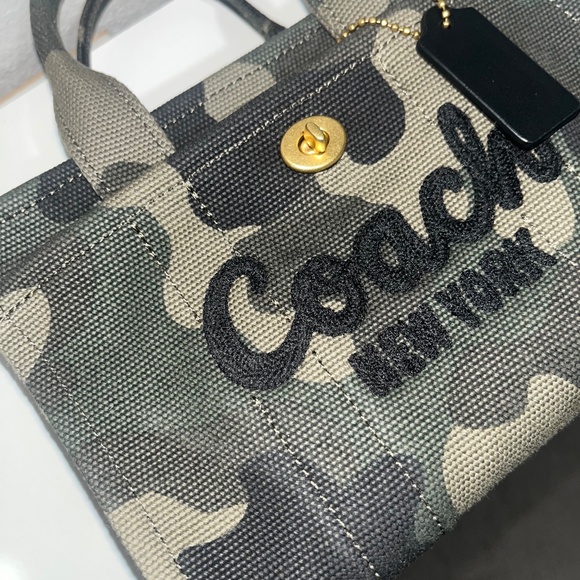 Coach Cargo Tote 20 (Camouflage/Canvas) - Picture 4 of 4